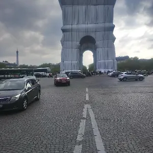 Appartement Toureifelchampselysee, Paris
