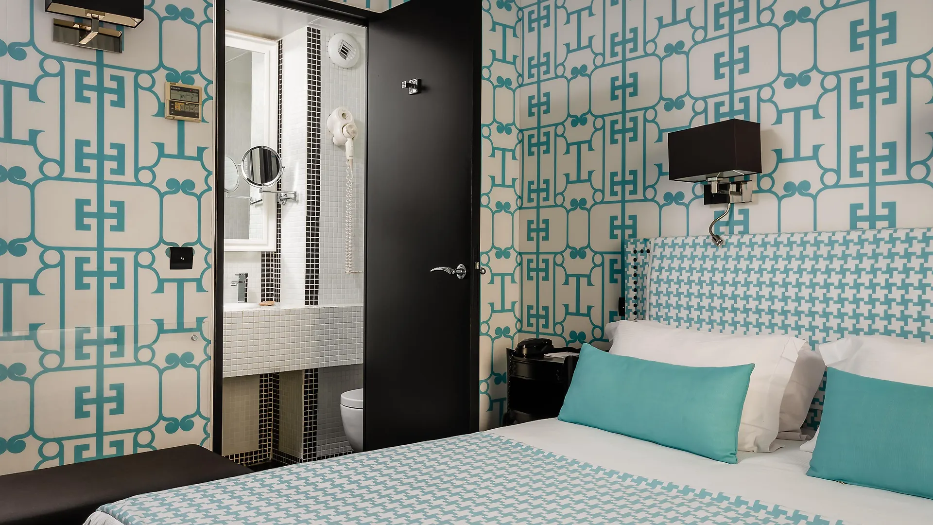 Hotel Monceau Elysees Paris