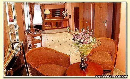 Monceau Elysees Paris Hotel