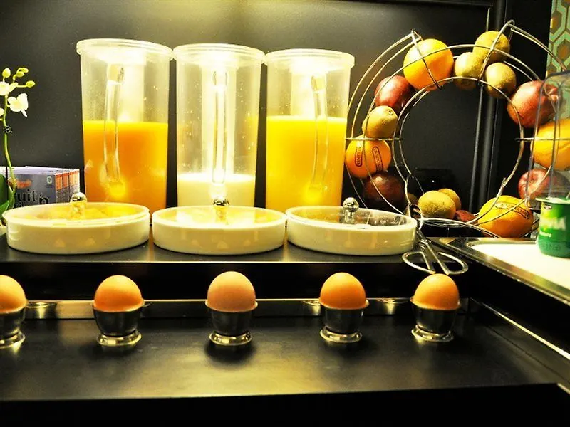 Monceau Elysees Paris Hotel