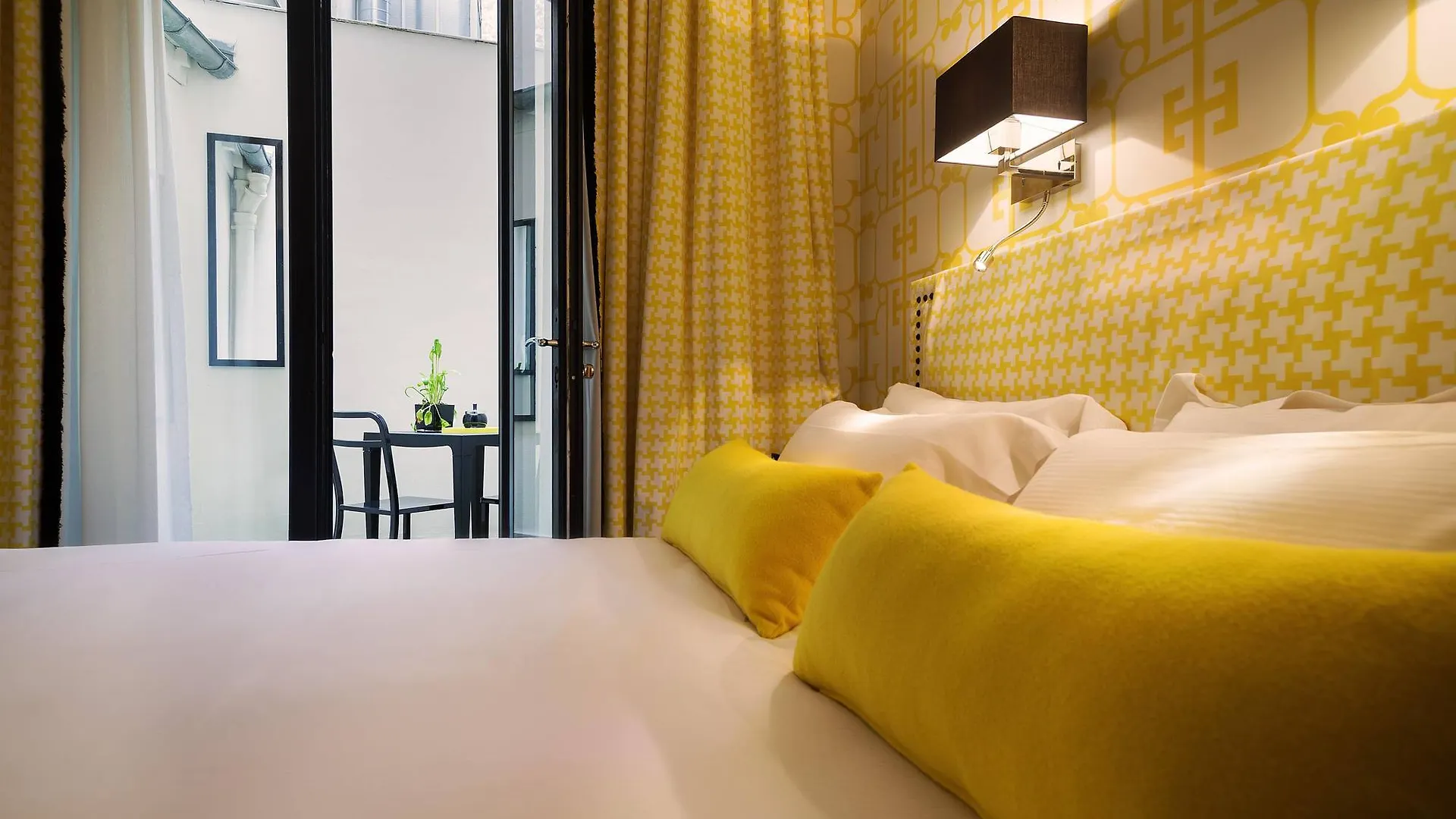 Monceau Elysees Paris Hotel